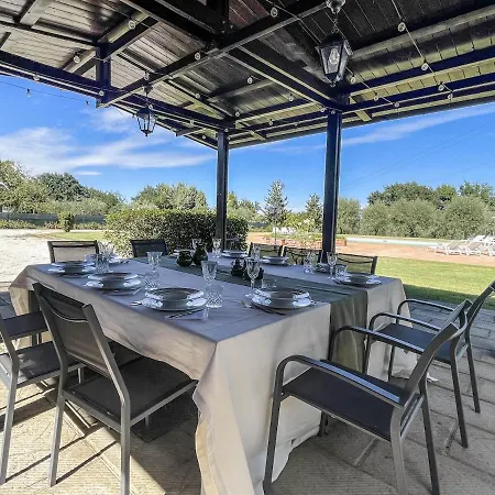 By Casamerina, With Private Pool, Soccer Field, Ping Pong Fratta Todina