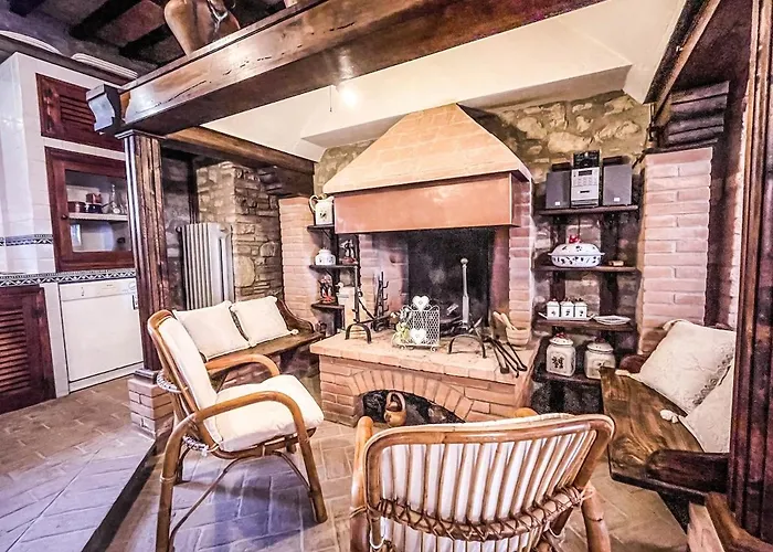 By Casamerina, With Private Pool, Soccer Field, Ping Pong * Fratta Todina